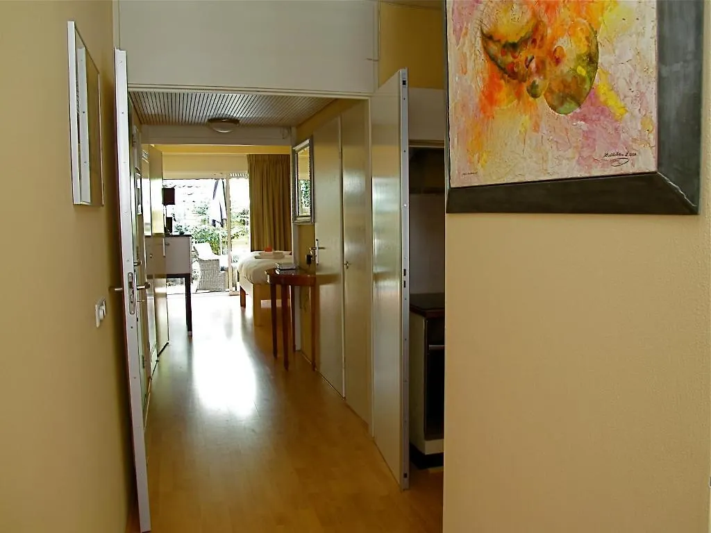 Amistad Hotel Amszterdam 2*,